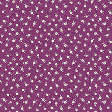 Load image into Gallery viewer, Bear In Bloom - Paintbrush Studio - 1/4 Meter - Ditsy Floral - Purple
