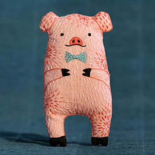Pig - Embroidery Kit (Level 1)