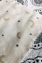 Load image into Gallery viewer, Surface Design with Natural Dyes Workshop W/ Lorelei Textile Design