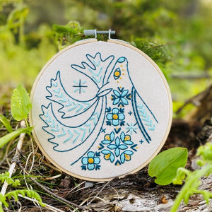 Folk Caribou Embroidery Kit - Colour