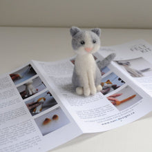 Load image into Gallery viewer, Kitty Cat Complete Needle Felting Kit