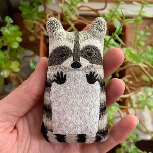 Raccoon - Embroidery Kit (Level 3)