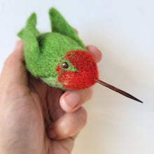 Load image into Gallery viewer, Hummingbird Complete Needle Felting Kit