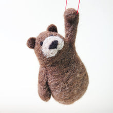 Load image into Gallery viewer, Brown Bear Complete Needle Felting Kit