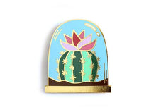 Load image into Gallery viewer, Cactus - Magnetic Needleminder (enamel)