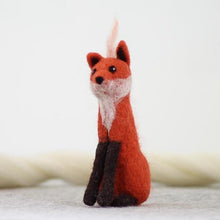 Load image into Gallery viewer, Fox Needle Felting Kit by Hawthorn Handmade